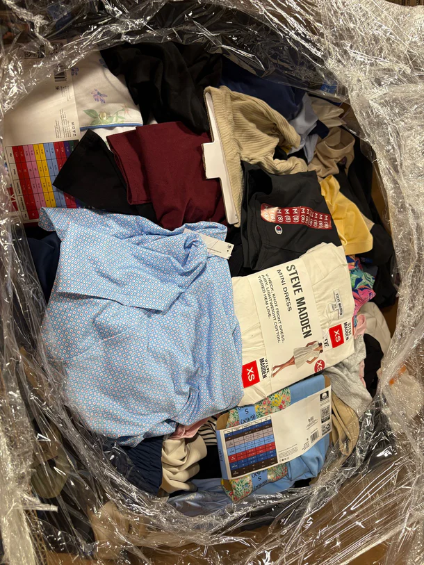 56ba7b6f-1186-4442-98df-d50ac22a447f_610x_crop_center