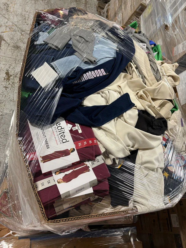 b62fb5b7-0c74-40a5-9a6b-536e0dad8680_610x_crop_center